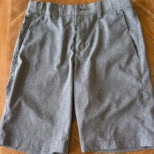 PGA tour Youth size 8 shorts